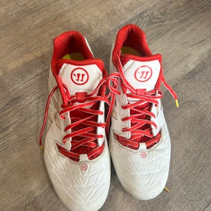 White Men's Size M 10.0 (W 11.0) Adult Warrior Burn 8.0 Mid Top Molded Cleats (Used)