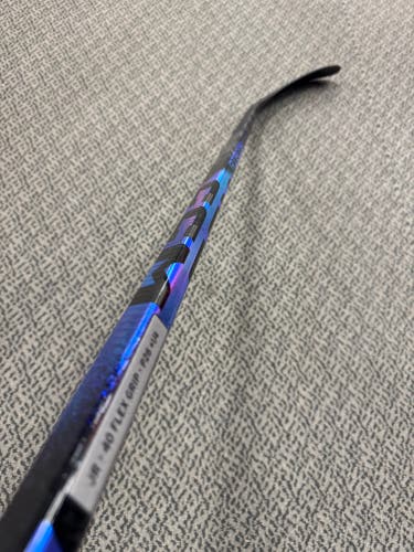 Junior CCM Trigger 10 Pro Left Hand Hockey Stick P28+1/4 (New) 40 flex