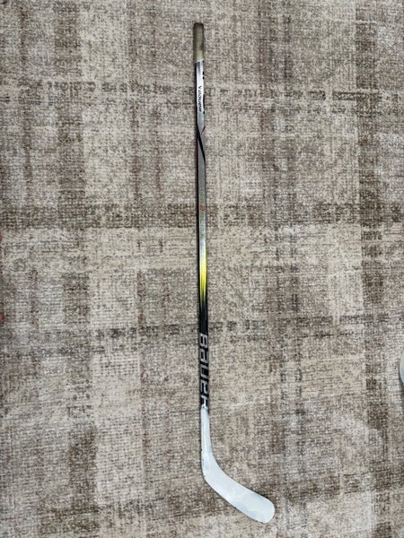 Senior Bauer Vapor Hyperlite 2 Left Hand Hockey Stick P92 (Used)