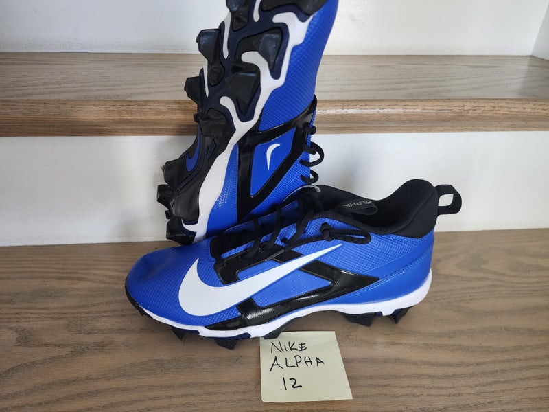 Men's Size M 12.0 (W 13.0) Nike Low Top Molded Cleats (New)