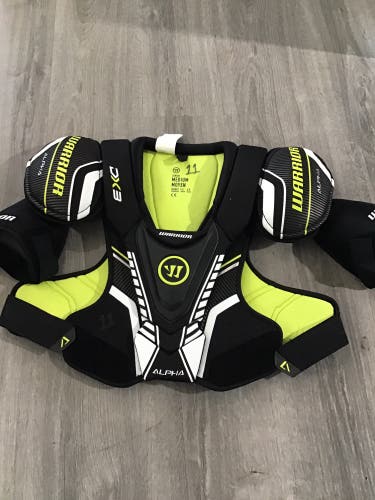 Medium Senior Warrior Alpha DX3 Shoulder Pads (New)