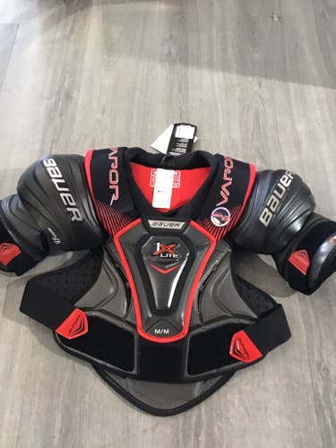 Medium Senior Bauer Vapor 1X Lite Shoulder Pads (New)