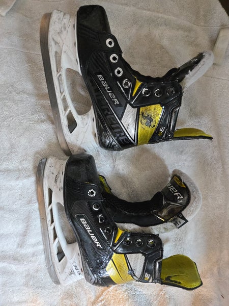 Bauer Supreme 3S Hockey Skates Size 1.5 (Used)