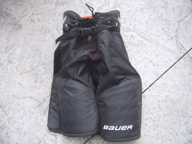 Lightly Used Excellent Condition Men's Bauer X60 Hockey Pants Senior Medium Black
