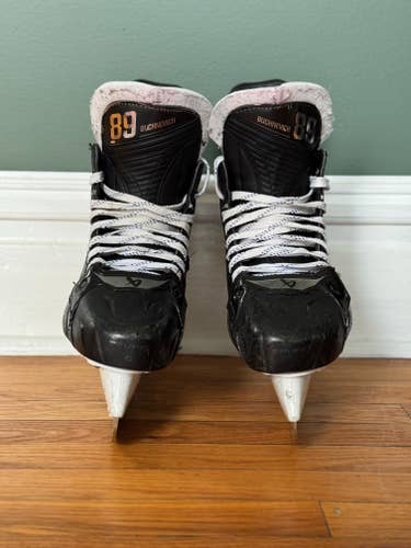 Bauer Supreme Shadow Hockey Skates Regular Width Pro Stock 8 (Used)