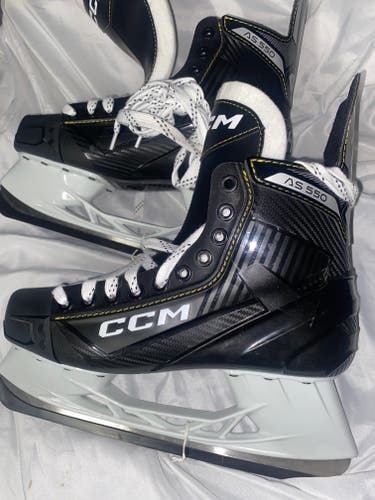 CCM AS-550 Hockey Skates 9 (New)