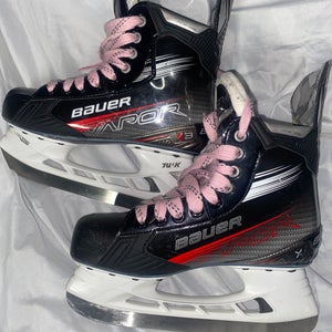 Bauer Vapor 3X Hockey Skates Regular Width 5.5 (Used)