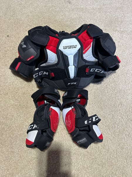 CCM JetSpeed FT4 Hockey
Shoulder Pads & Elbow pads - Junior
Size: Small