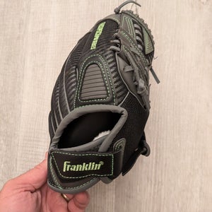 Franklin SOFTBALL 11’ Glove, Fielding Glove, Fastpitch PRO