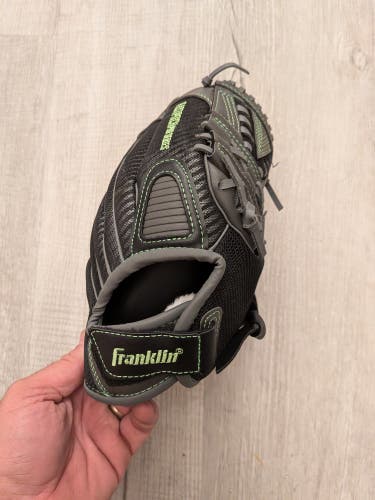 Franklin SOFTBALL 11’ Glove, Fielding Glove, Fastpitch PRO
