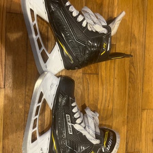 Bauer Supreme M1 Hockey Skates Size 3 (Used)