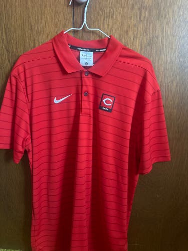 Red Large Men's Nike Shirt (New)cincy reds polo