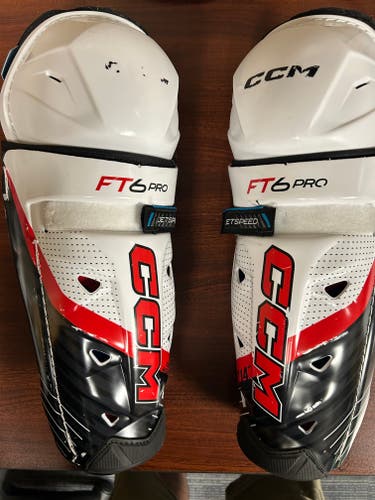 Senior CCM Jetspeed FT6 14" Shin Pads Pro Stock (Used)