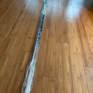 Senior Bauer Vapor Hyperlite Left Hand Hockey Stick PM9 (New)