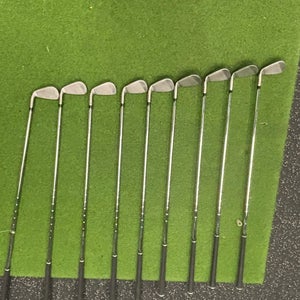 Men's TaylorMade Stealth Right Handed Iron Set Stiff Flex (9 Clubs) #4 - #9, PW, GW, SW Steel Shaft