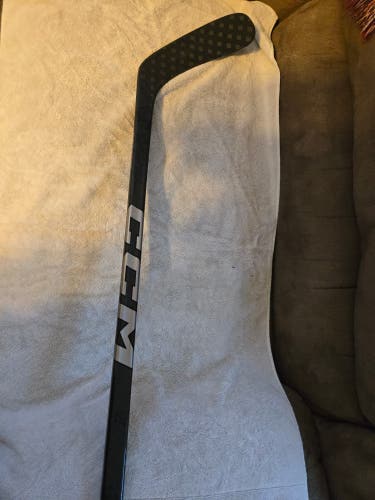CCM Ribcor 96k Right Handed Hockey Stick (New)