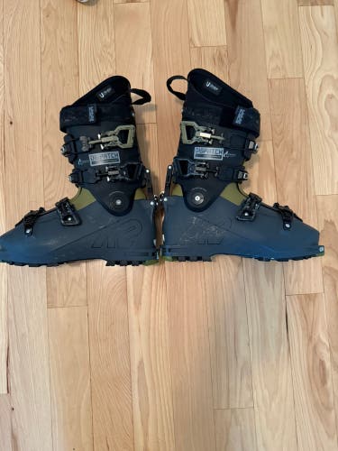 Mondo 27 & 27.5 Men's K2 Ski Boots Stiff Flex (Used)