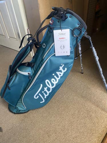 New Titleist 2025 Players 4 Lightweight Stand Bag