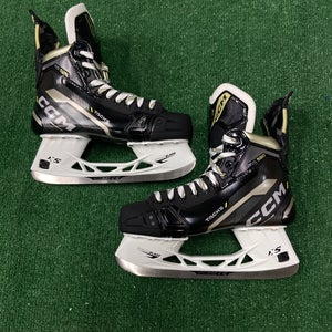 Senior CCM Tacks AS580 Hockey Skates Regular Width 8.5 (New)