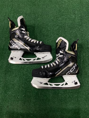 Senior CCM Tacks AS580 Hockey Skates Regular Width 8.5 (New)
