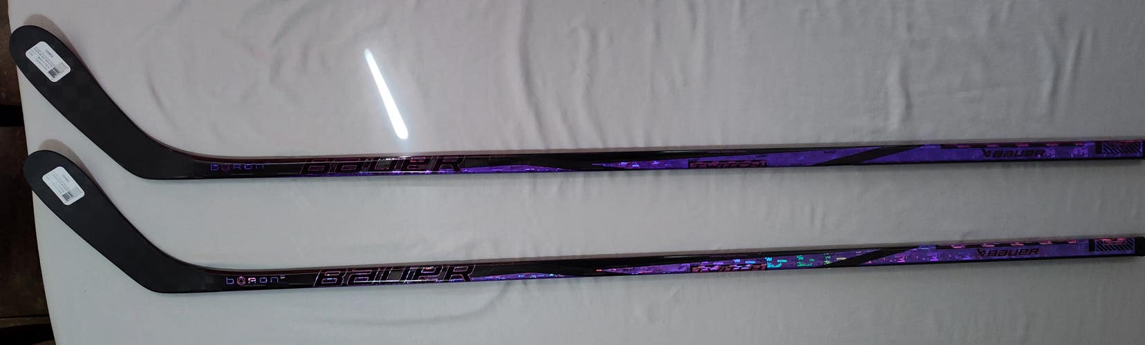 Senior Bauer Twitch Right Handed Hockey Stick P28 (New) 2 pack