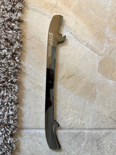 CCM Black Step Steel 263 mm (Used)