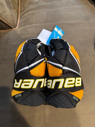 Bauer Vapor Hyperlite Gloves 13" (New) Black and Gold