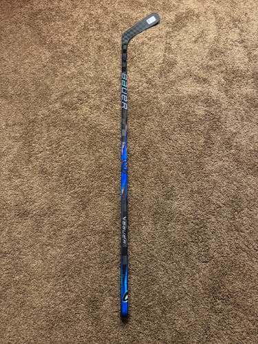 Senior Bauer Proto2 Right Handed Hockey Stick P92 (New)