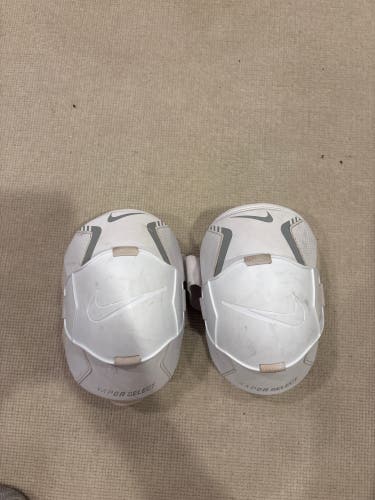 Medium Adult Nike Vapor Elite Arm Pads (Used)
