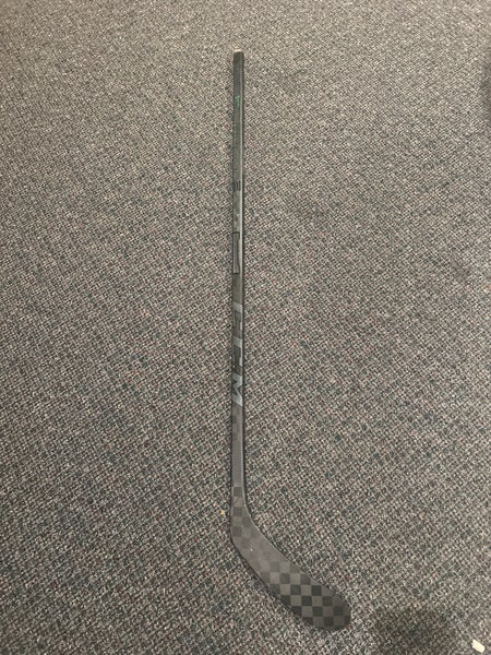 Junior CCM RibCor Trigger 6 Pro Right Handed Hockey Stick P28 (Used)