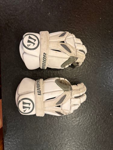 Warrior Burn Lacrosse Gloves Medium (Used)