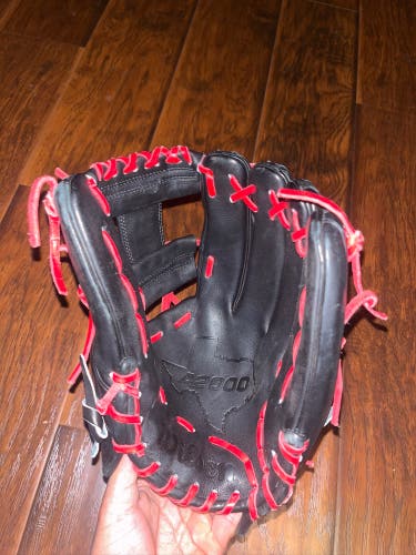 2024 Wilson RH Infield Baseball Glove 12.25" (New)