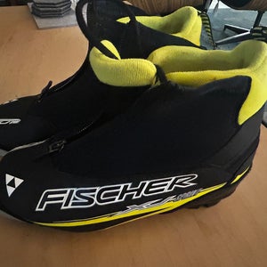 Classic SNS Size 3.5 Fischer XJ Sprint Cross Country Ski Boots (Used)