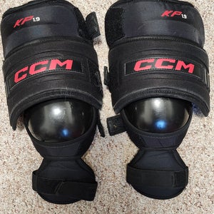 CCM KP 1.9 Knee Pads Intermediate