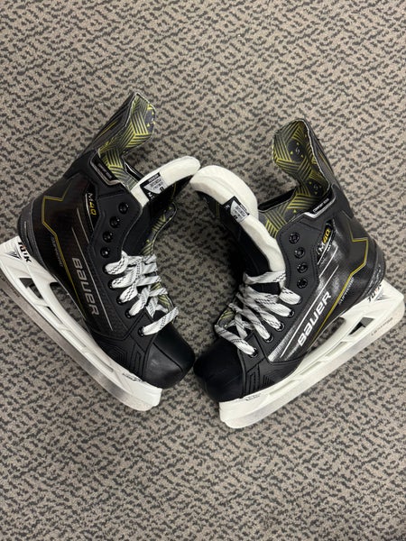 Bauer Supreme M40 Hockey Skates 8 (New) Fit 2