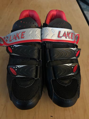 Women's Size EU39/US8.5 Bike Shoes (Used)