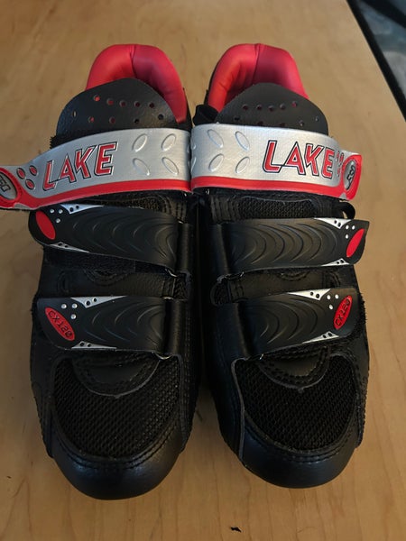 Women's Size EU39/US8.5 Bike Shoes (Used)