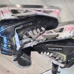 Bauer Elite Hockey Goalie Skates 7 (Used)