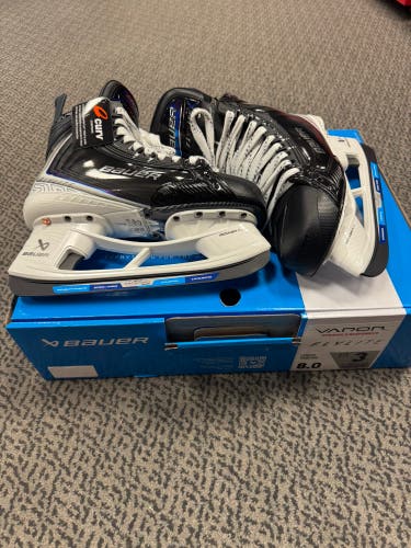 Bauer Vapor Flylite Hockey Skates 8 (New) Fit 3
