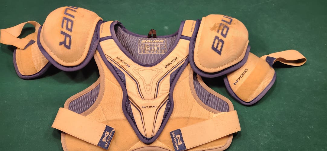 Bauer nexus 7000 shoulder pads size sr large