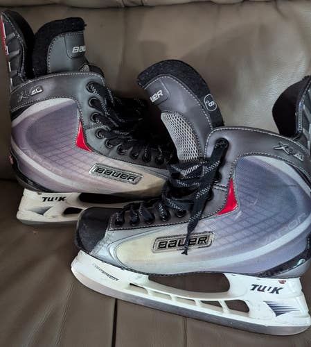 Bauer Vapor X 40 Hockey Skates 9D (Used)