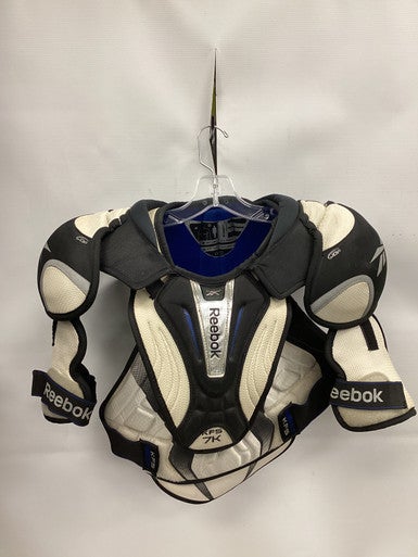 Used Reebok 7K Senior Shoulder Pads MD 11851-S000038953