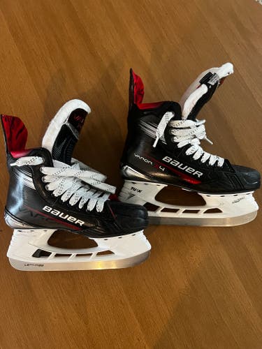 Bauer Vapor 4 Hockey Skates Regular Width Size 6.5