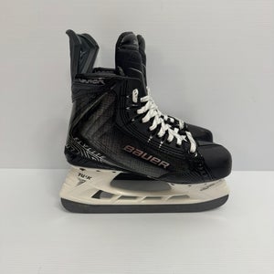 New Size L: 5.75 R: 5.25 Intermediate Bauer Vapor Flylite Pro Stock Hockey Skates