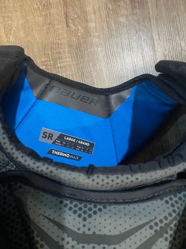 Large Bauer GSX Goalie Chest Protector (Used)