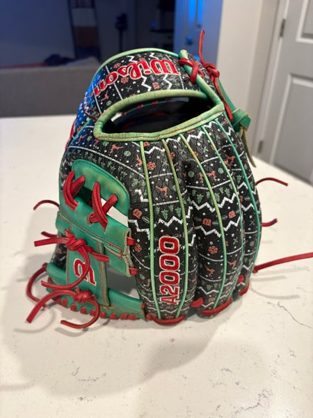 Wilson A2000 RH Infield Baseball Glove 11.5" (Used)