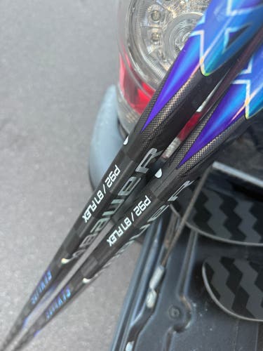 Senior Bauer Vapor FlyLite Right Handed Hockey Stick P92 (Used)