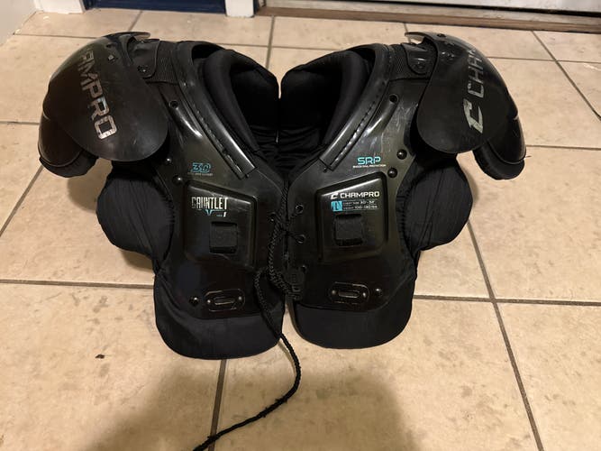 Large Youth Champro Gauntlet Shoulder Pads (Used)