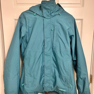 Green Women's Large Patagonia Jacket Ski Jacket, 3-in-1 (Used)