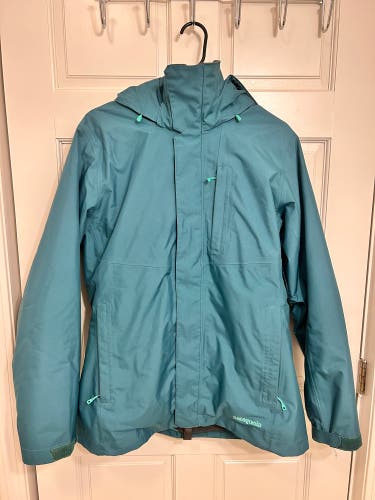 Green Women's Large Patagonia Jacket Ski Jacket, 3-in-1 (Used)